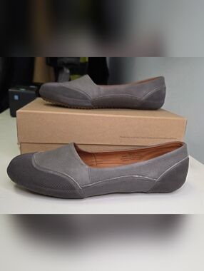 Gentle Souls By Kenneth Cole Belody Flats Gray Suede Leather Size 7